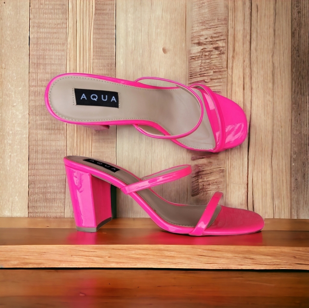 Aqua Adele Size 7.5 Hot Pink Block Heel Sandal Y2K